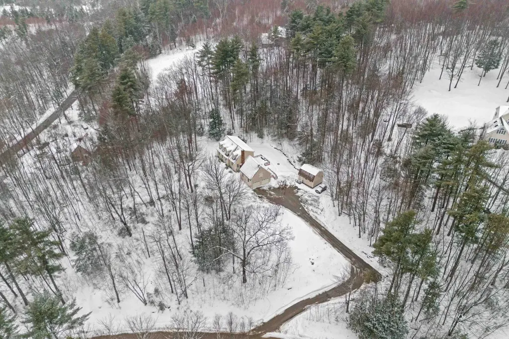 15 Chevey Hill Road Weare NH 03281