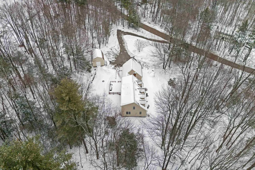 15 Chevey Hill Road Weare NH 03281