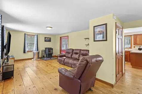 15 Chevey Hill Road Weare NH 03281