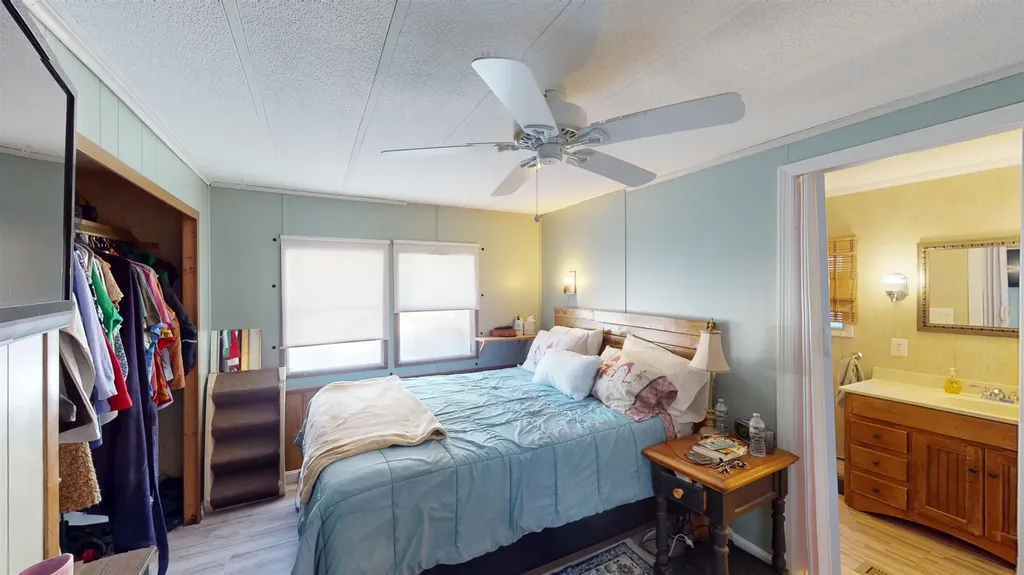 28 Vaillancourt Drive New Ipswich NH 03071