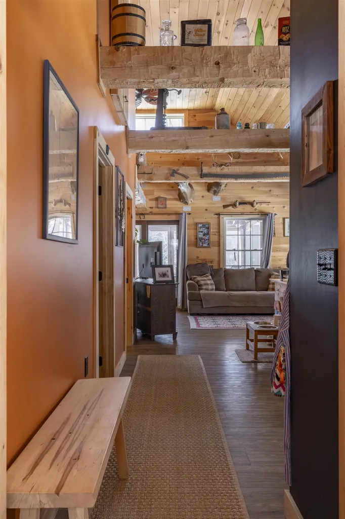 21 Crittenden Road Bradford NH 03221