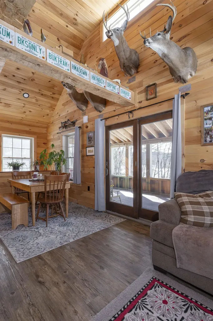 21 Crittenden Road Bradford NH 03221