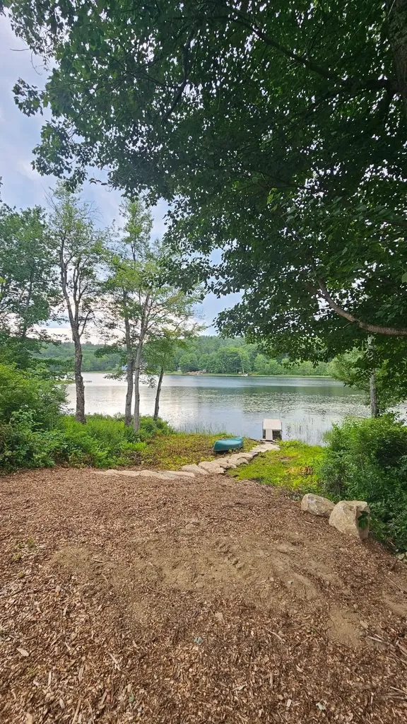 21 Crittenden Road Bradford NH 03221