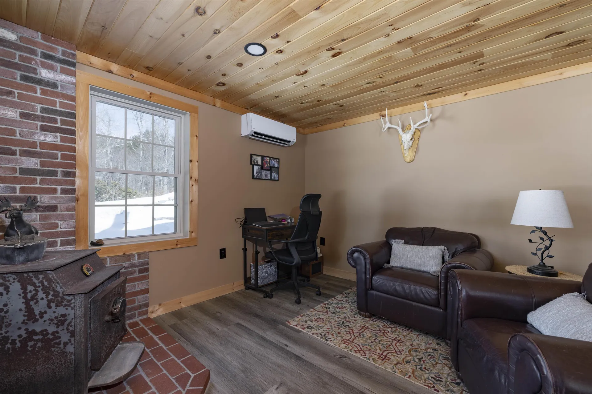 21 Crittenden Road Bradford NH 03221