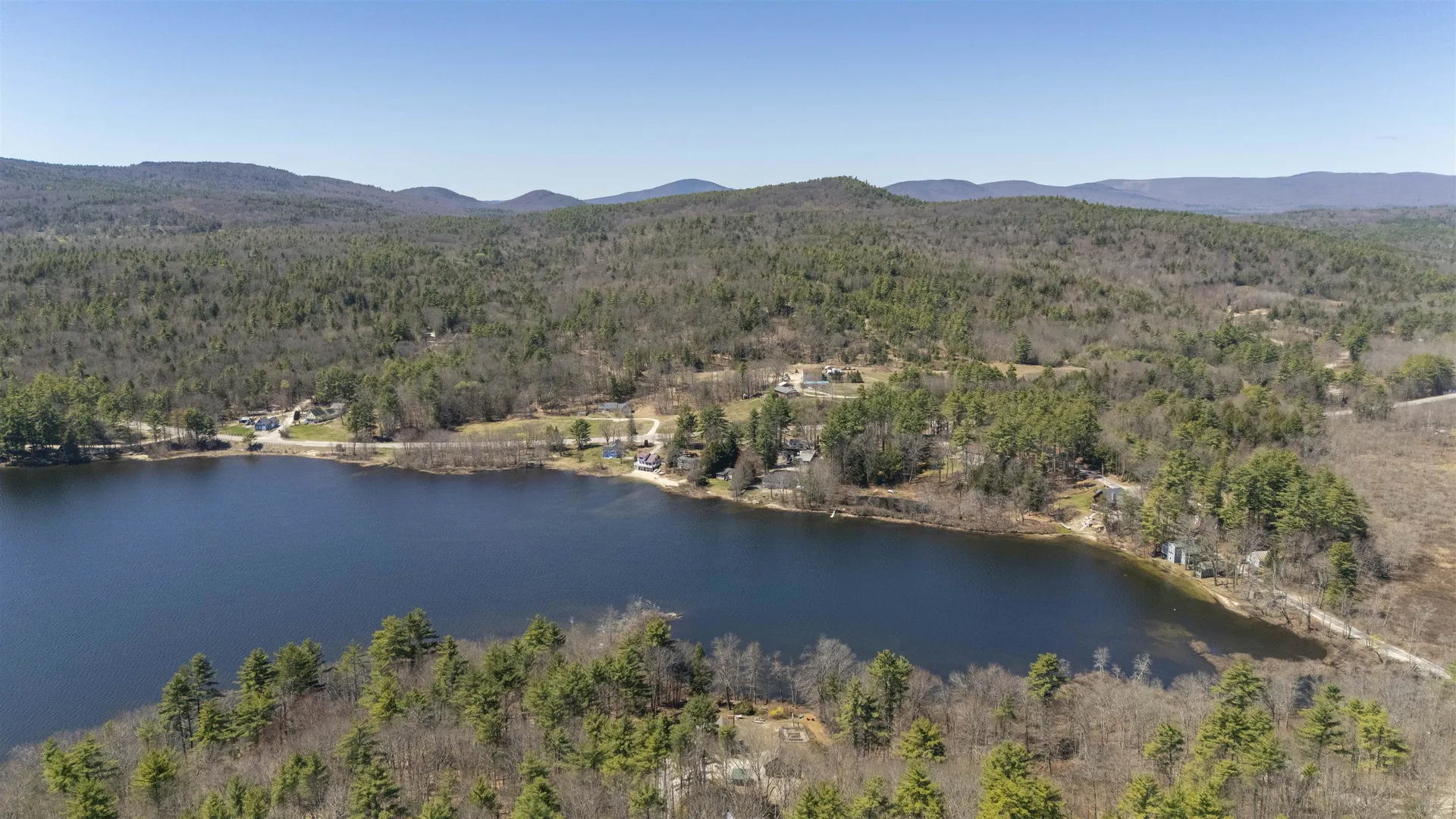 21 Crittenden Road Bradford NH 03221
