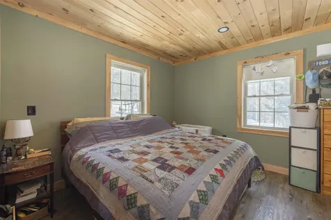21 Crittenden Road Bradford NH 03221