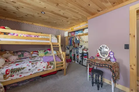 21 Crittenden Road Bradford NH 03221