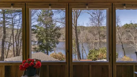 21 Crittenden Road Bradford NH 03221