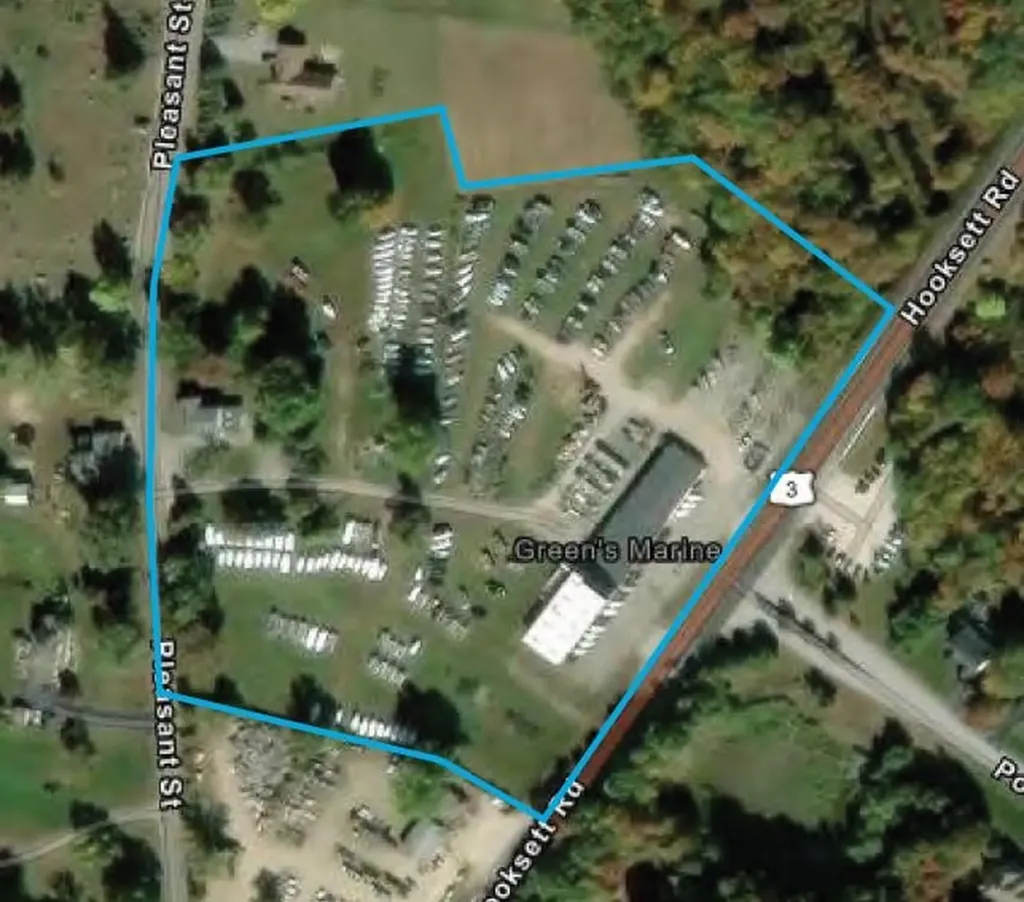 1822 Hooksett Road Hooksett NH 03106