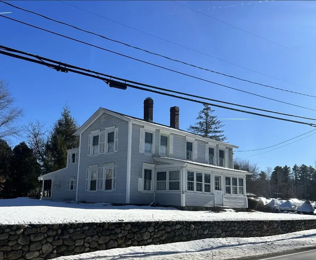 1822 Hooksett Road Hooksett NH 03106
