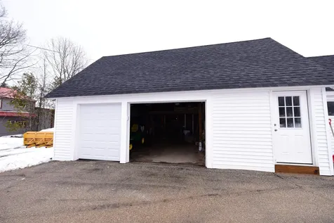2535 White Mountain Highway Conway NH 03860