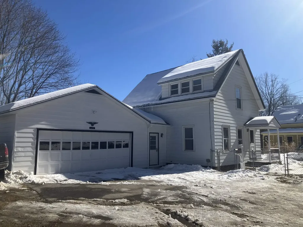 527 Route 121 Rockingham VT 05101