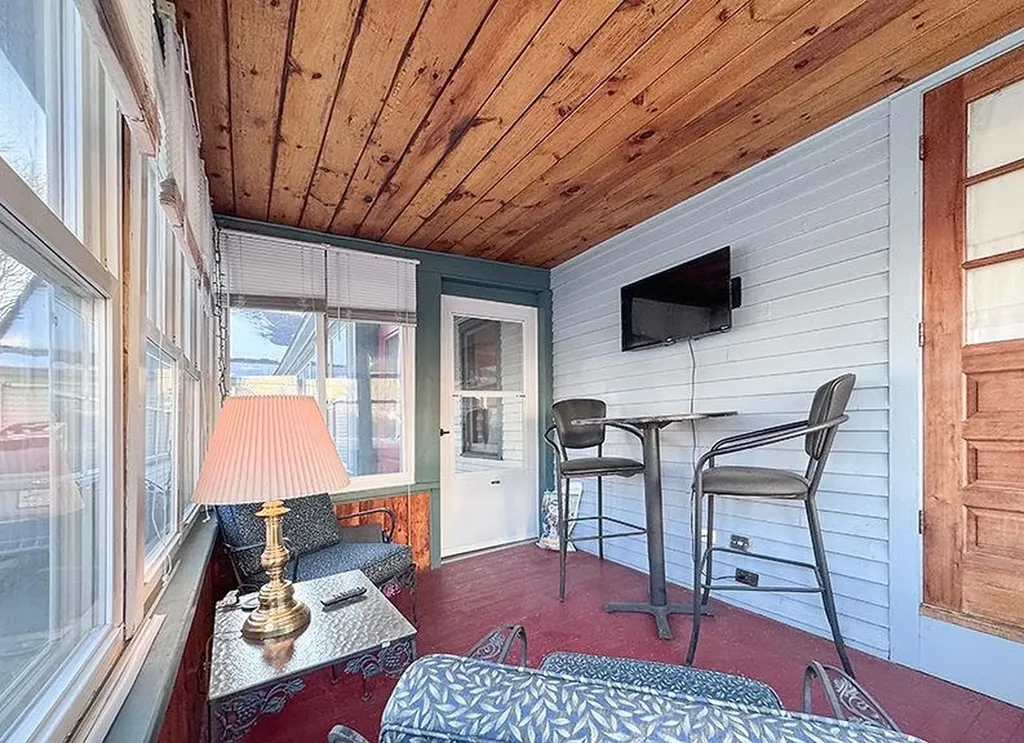 362 Court Street Keene NH 03431