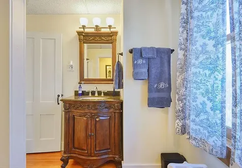 362 Court Street Keene NH 03431