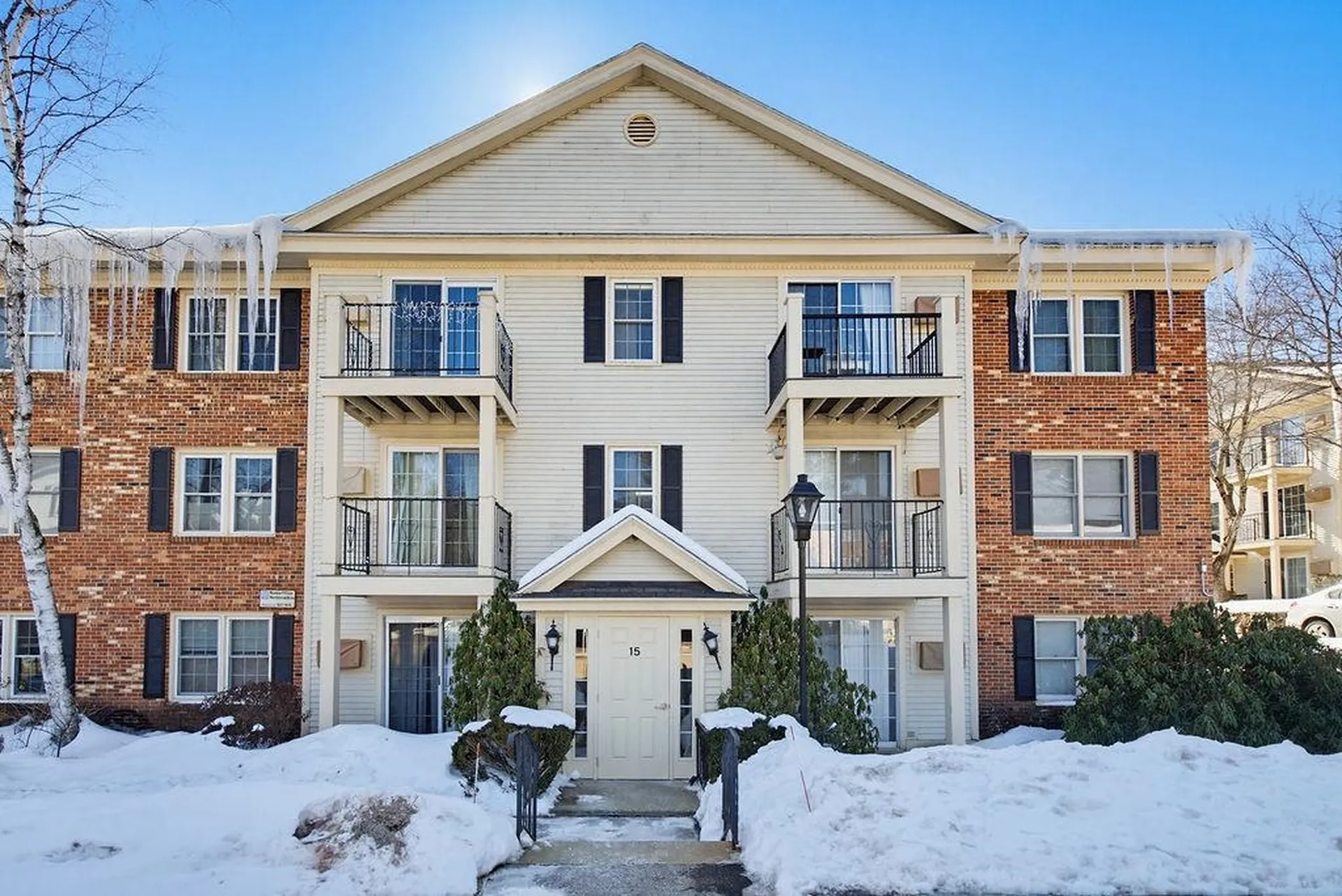 15 Northbrook Drive Manchester NH 03102