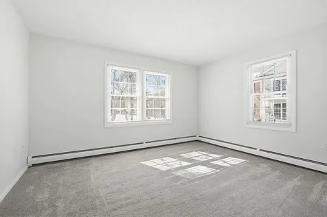 15 Northbrook Drive Manchester NH 03102
