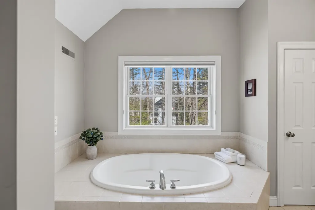 20 Hancock Road Windham NH 03087