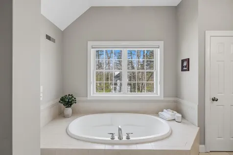 20 Hancock Road Windham NH 03087