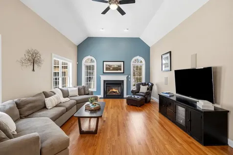 20 Hancock Road Windham NH 03087