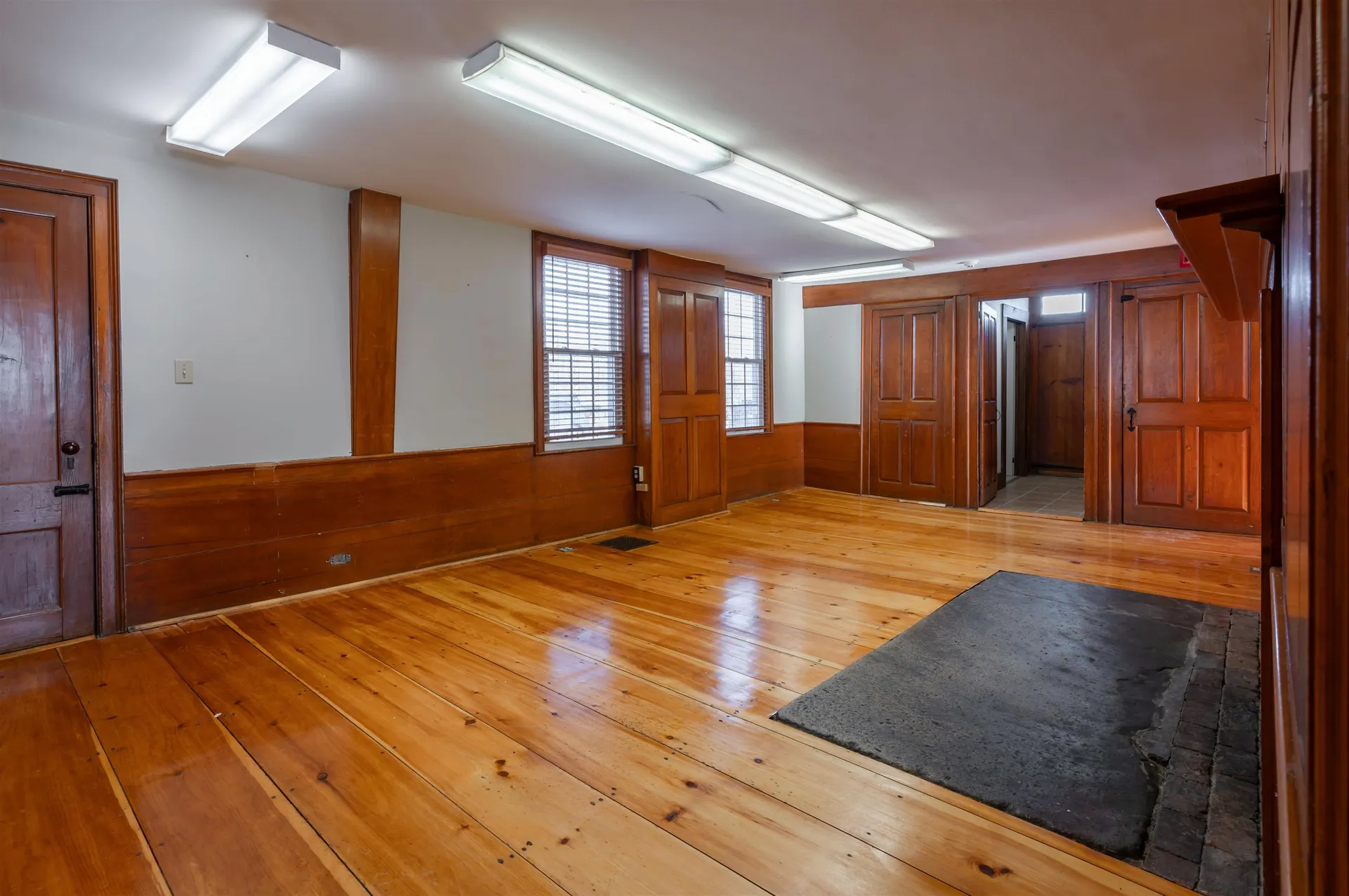 2 Ash Street Hollis NH 03049