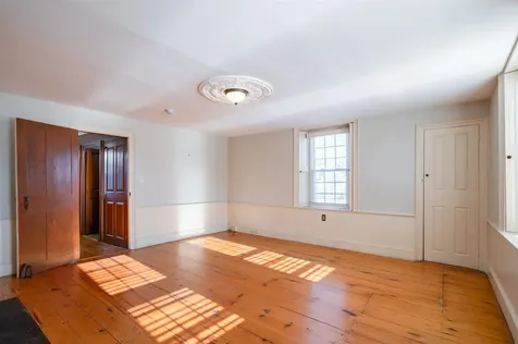 2 Ash Street Hollis NH 03049