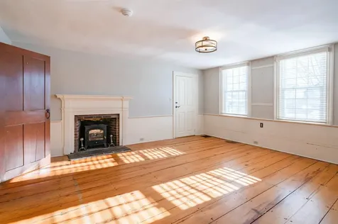 2 Ash Street Hollis NH 03049