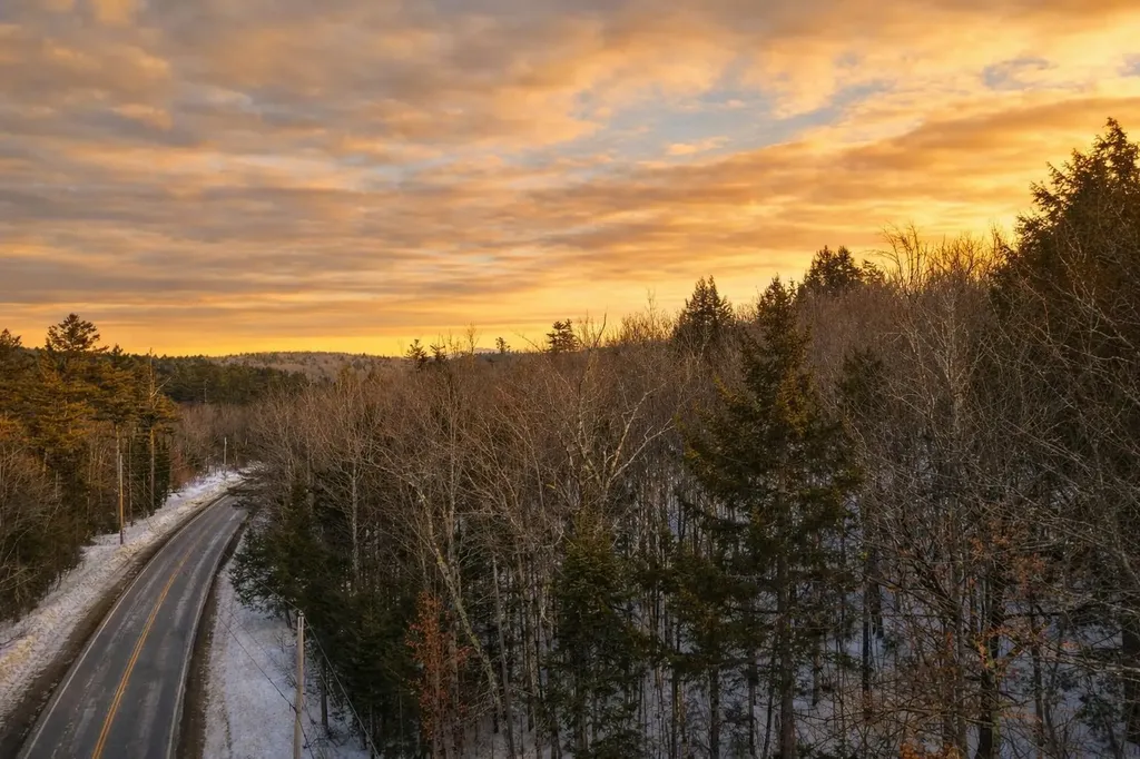 M4 L18 B13 New Hampshire Route 4a Wilmot NH 03287