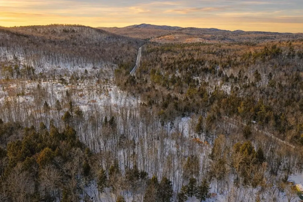 M4 L18 B13 New Hampshire Route 4a Wilmot NH 03287