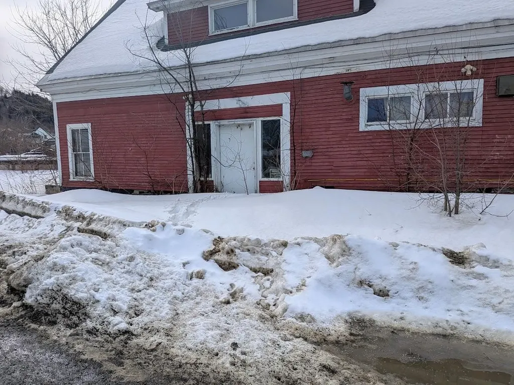 138 Main Street Colebrook NH 03576