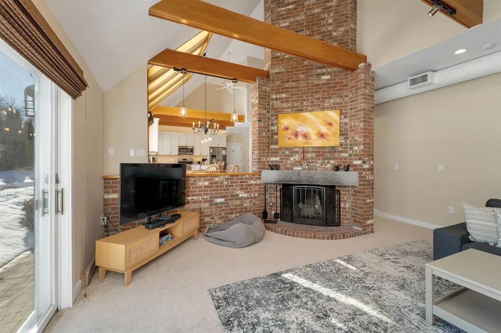 9 Fells Way Laconia NH 03246