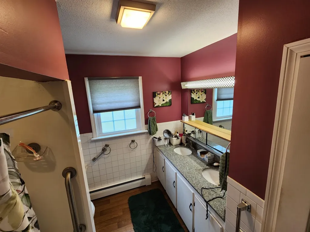 107 Old Church Road Claremont NH 03743