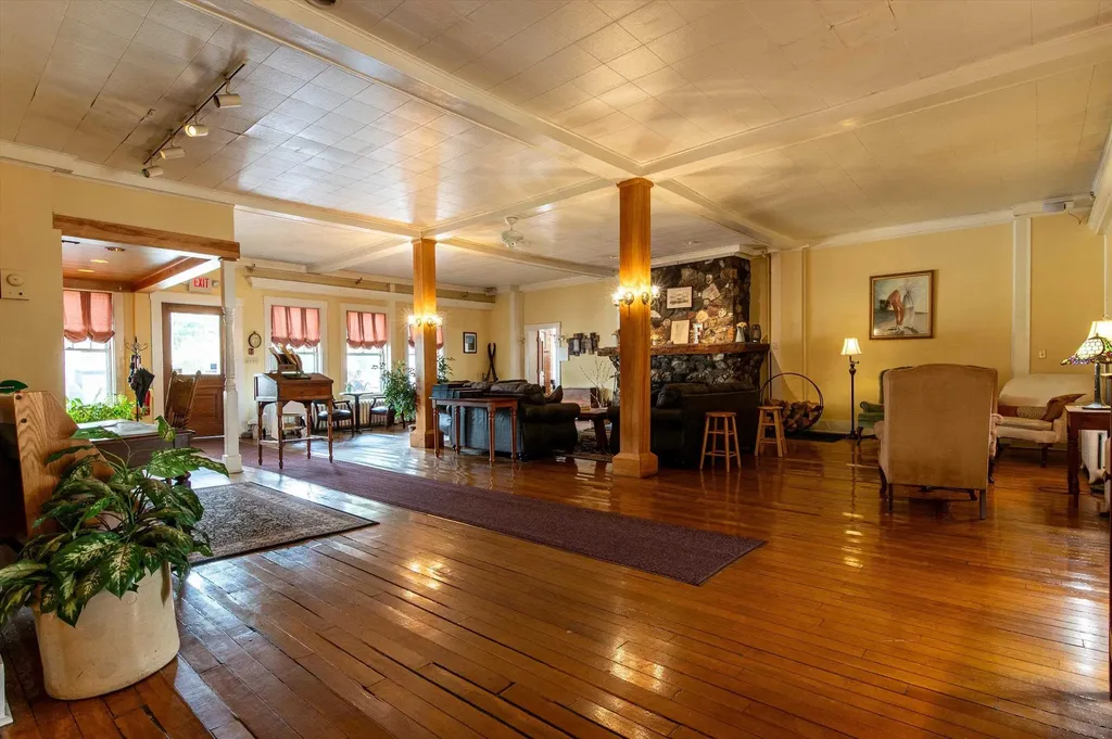 40 The Common Chester VT 05143