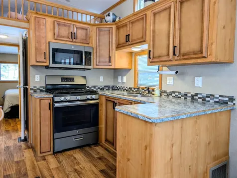 93 High Country Way Holderness NH 03245