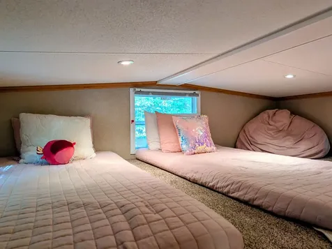 93 High Country Way Holderness NH 03245