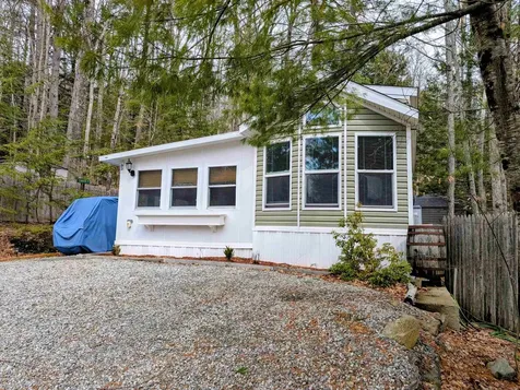 93 High Country Way Holderness NH 03245