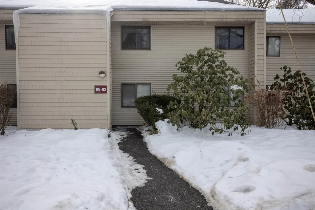 91 Bayberry Lane South Burlington VT 05403