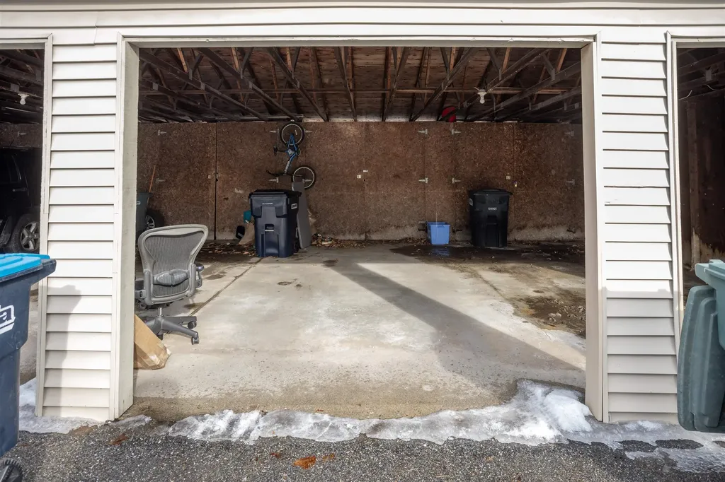91 Bayberry Lane South Burlington VT 05403