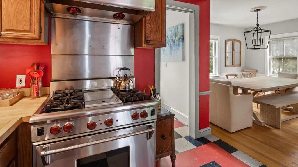 4 Highland Avenue Stowe VT 05672