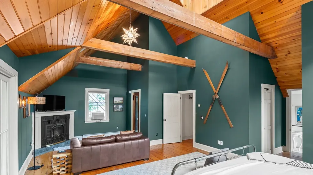 4 Highland Avenue Stowe VT 05672