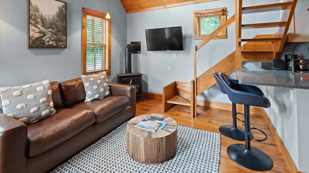 4 Highland Avenue Stowe VT 05672