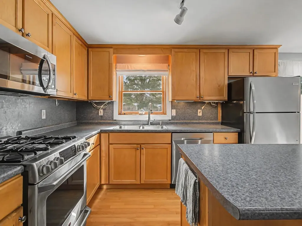 63 Fairmont Place Burlington VT 05408