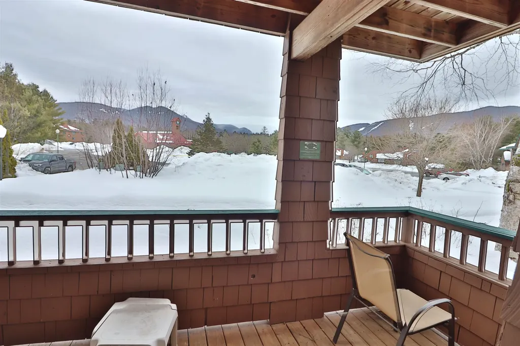 156 Deer Park Drive Woodstock NH 03262
