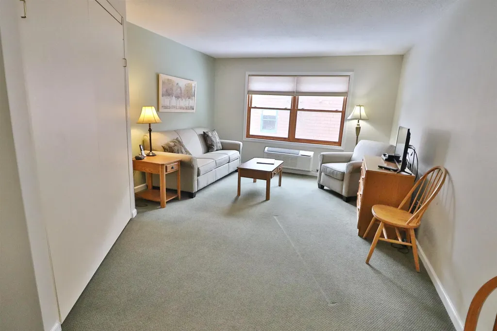 156 Deer Park Drive Woodstock NH 03262