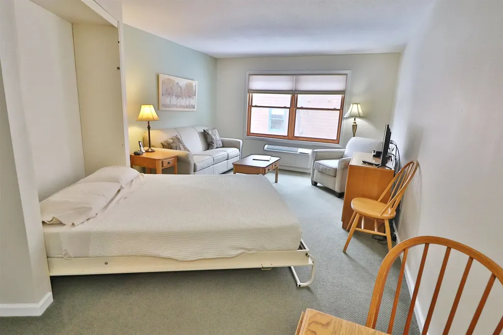 156 Deer Park Drive Woodstock NH 03262