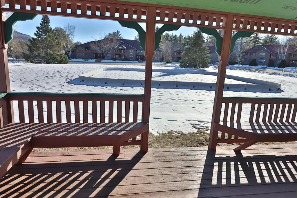 156 Deer Park Drive Woodstock NH 03262