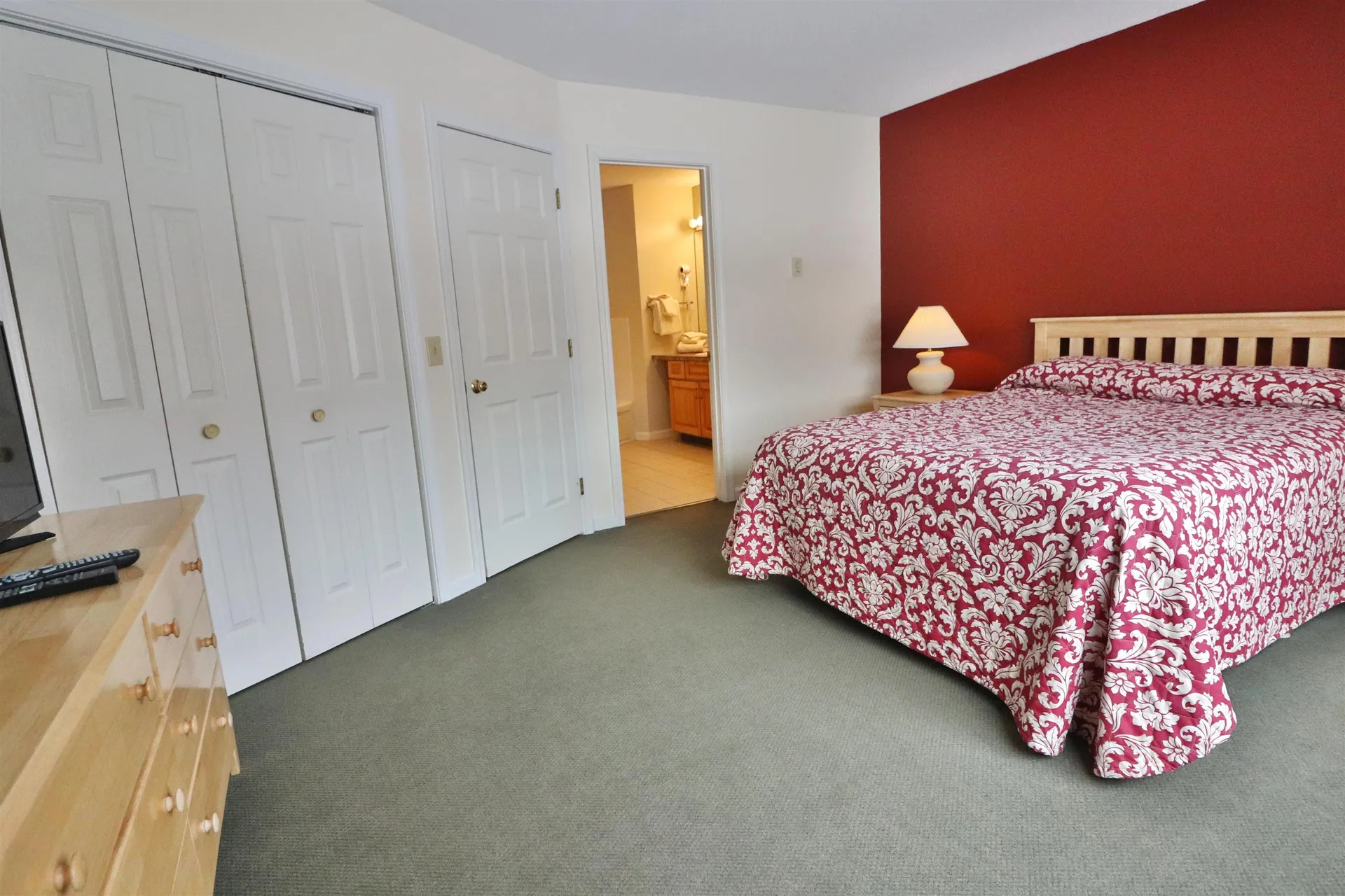 156 Deer Park Drive Woodstock NH 03262