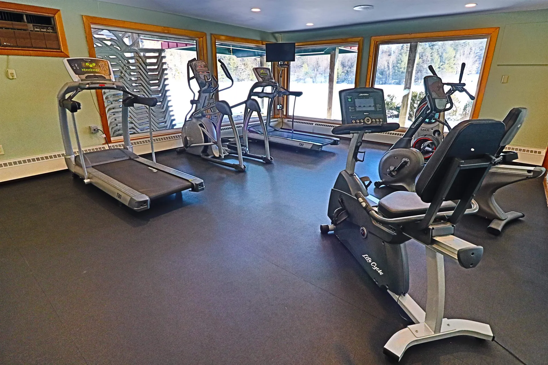 156 Deer Park Drive Woodstock NH 03262