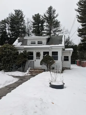 112 Old Bridge Street Pelham NH 03076