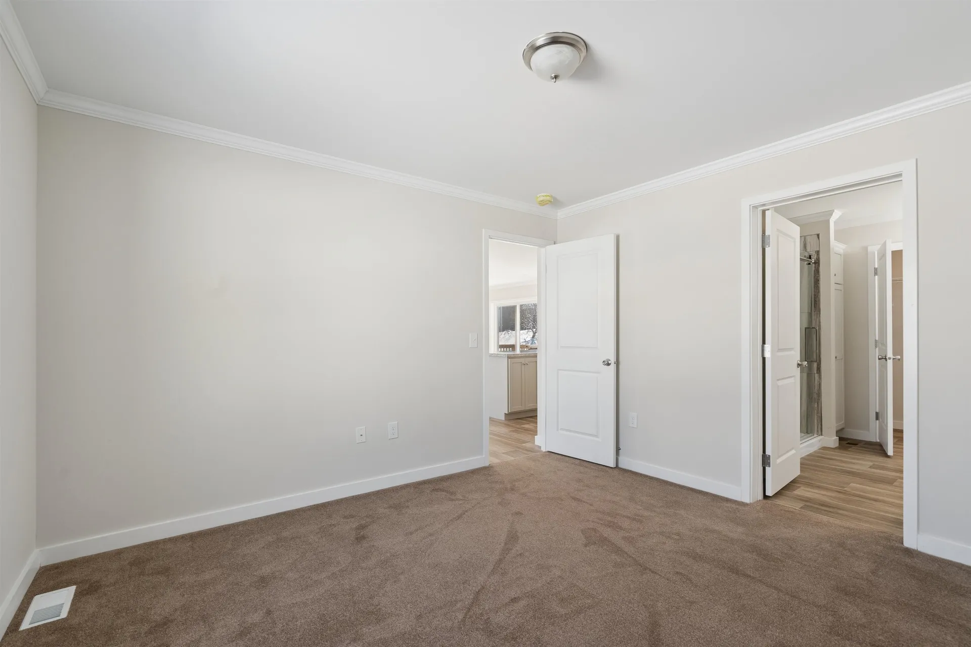 169 Butternut Road Hartford VT 05001