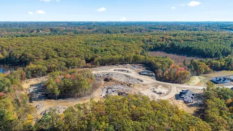 64 Trails Edge Road Windham NH 03087